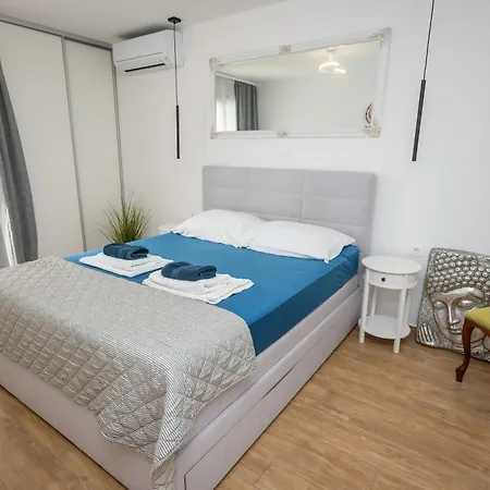 Apartament Zoya Delmar