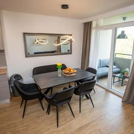 Zoya Delmar Apartament